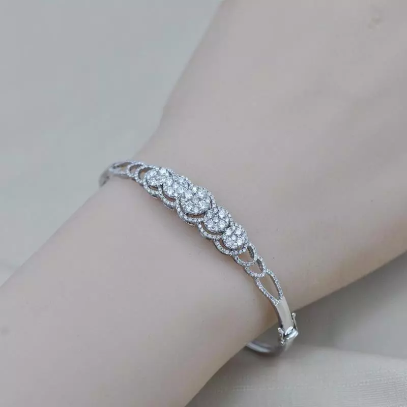 Keistimewaan Gelang Berlian
