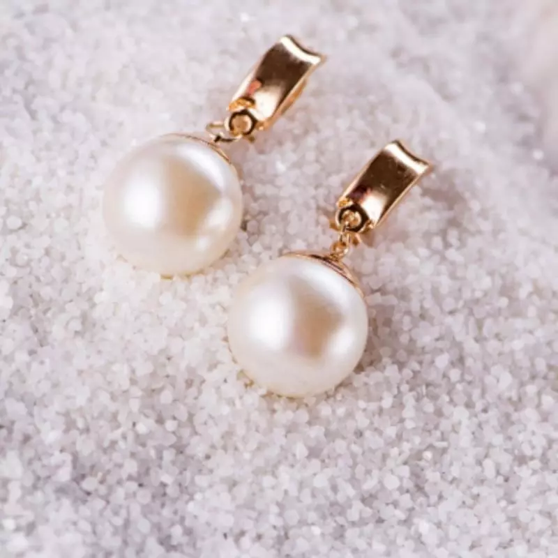 Model Anting-Anting Populer untuk Tampilan Elegan dan Stylish