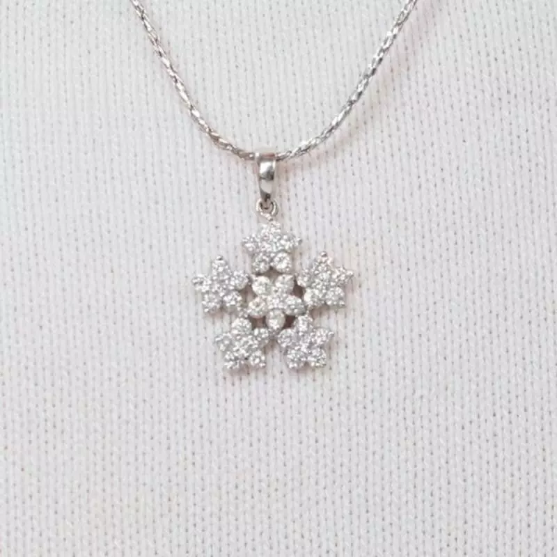 Koleksi Liontin Berlian Terbaru dari Grand Victoria Jewellery